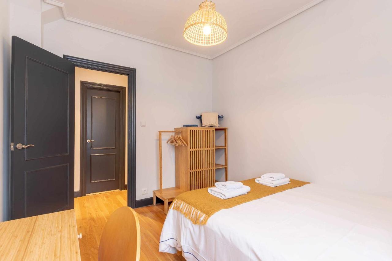 Apartamento Kuia Con Vistas Frontales A La Ria De Bilbao Cerca Del Metro Erandio Kültér fotó